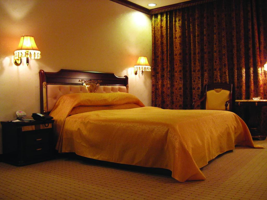 W.Y. Lera Hotel Гуанчжоу Экстерьер фото