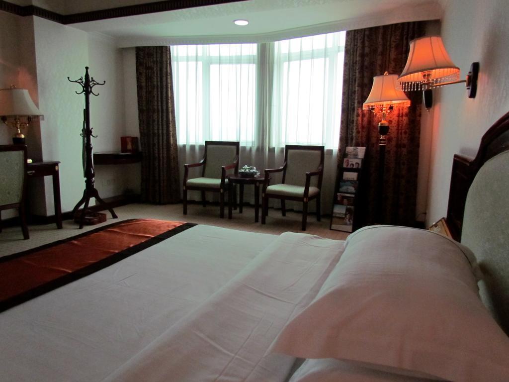 W.Y. Lera Hotel Гуанчжоу Экстерьер фото