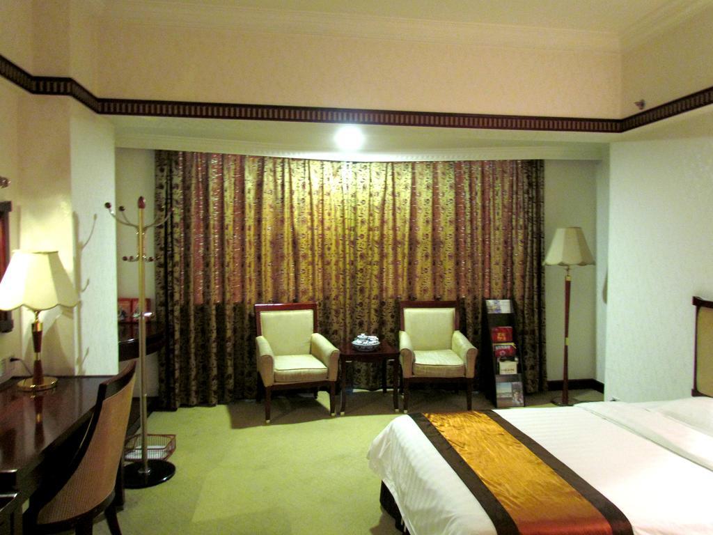 W.Y. Lera Hotel Гуанчжоу Экстерьер фото