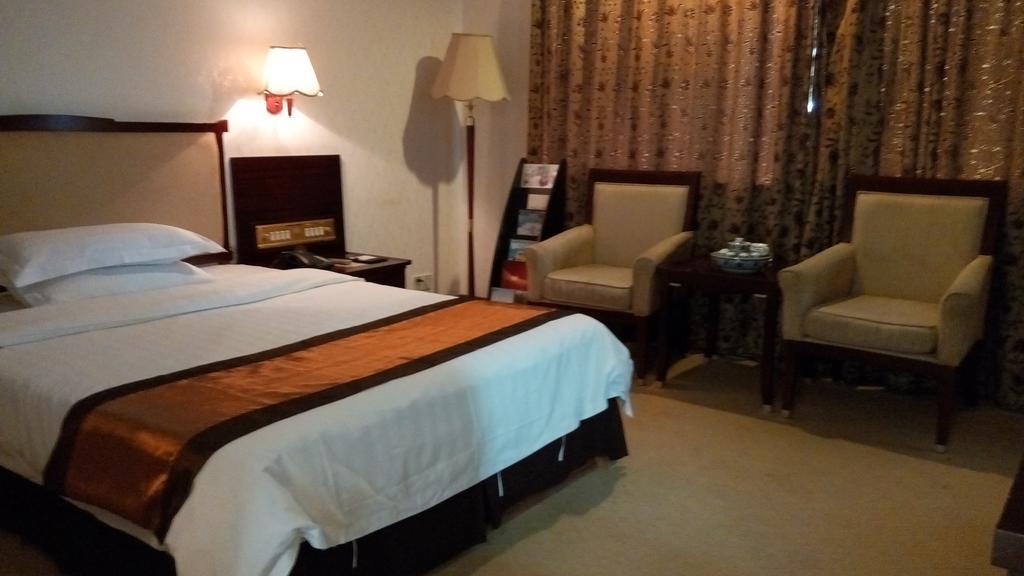 W.Y. Lera Hotel Гуанчжоу Экстерьер фото