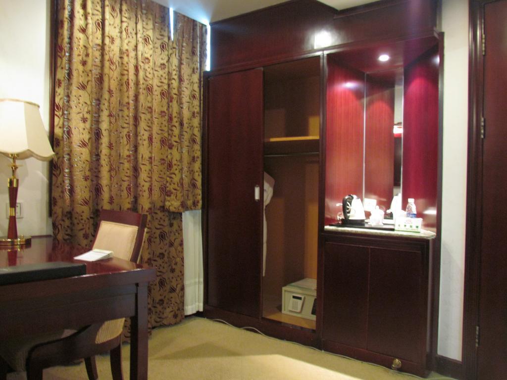 W.Y. Lera Hotel Гуанчжоу Экстерьер фото