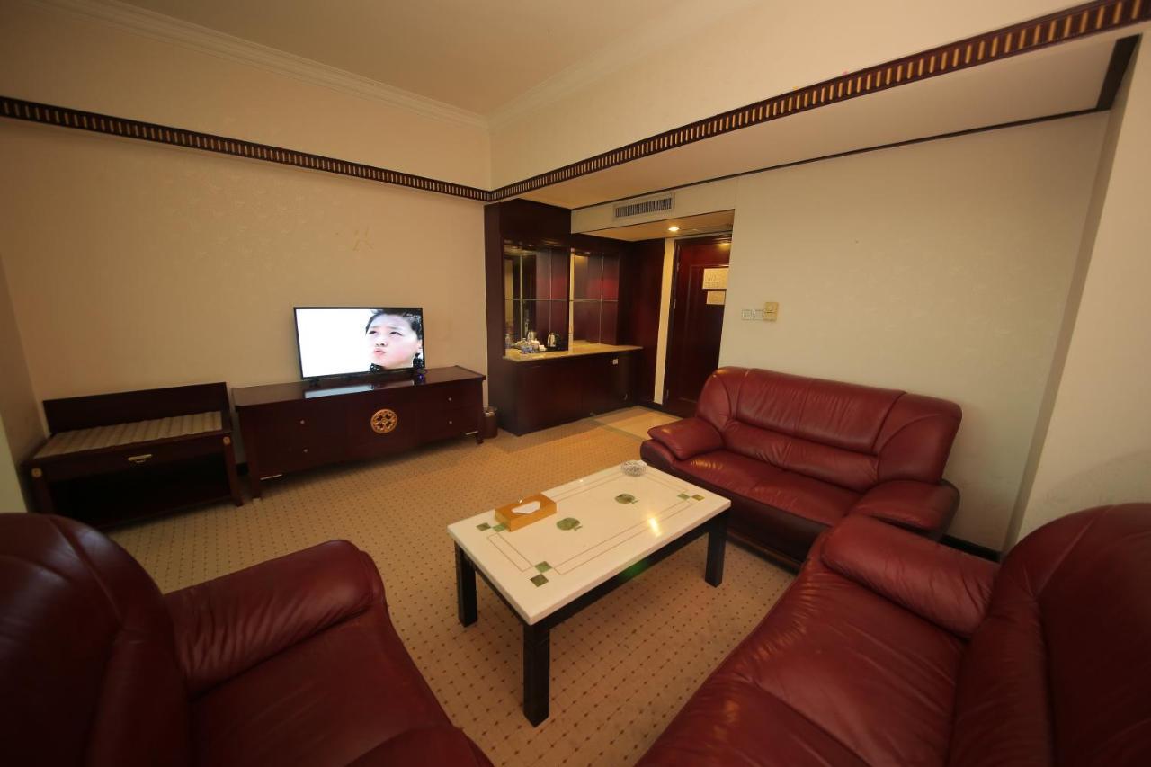 W.Y. Lera Hotel Гуанчжоу Экстерьер фото